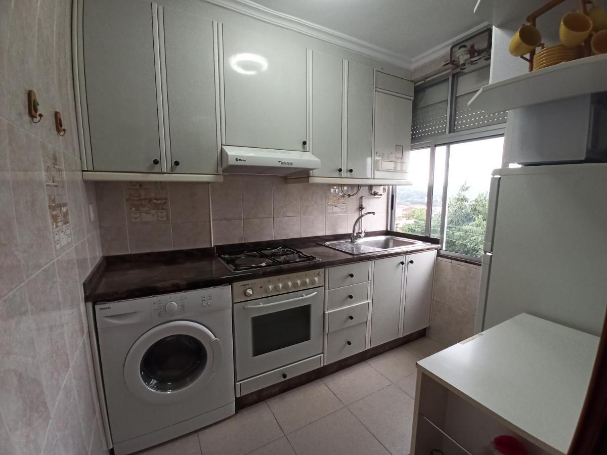 O Descanso Da Abella Apartment Ourense Bagian luar foto