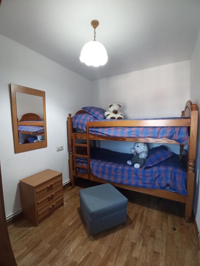 O Descanso Da Abella Apartment Ourense Bagian luar foto