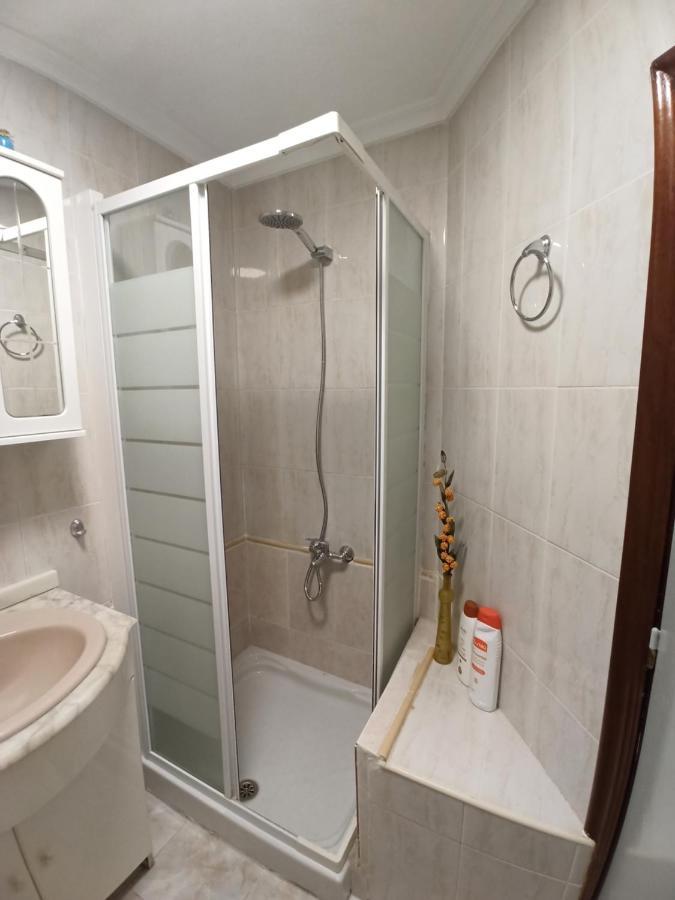 O Descanso Da Abella Apartment Ourense Bagian luar foto